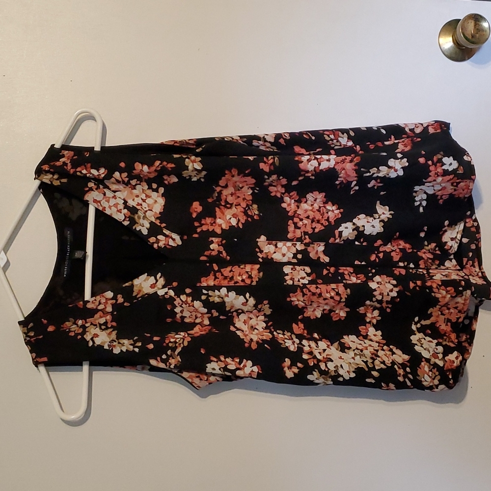 White House Black Market Floral Tank Top